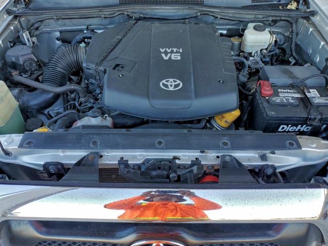 Toyota Tacoma Image 6