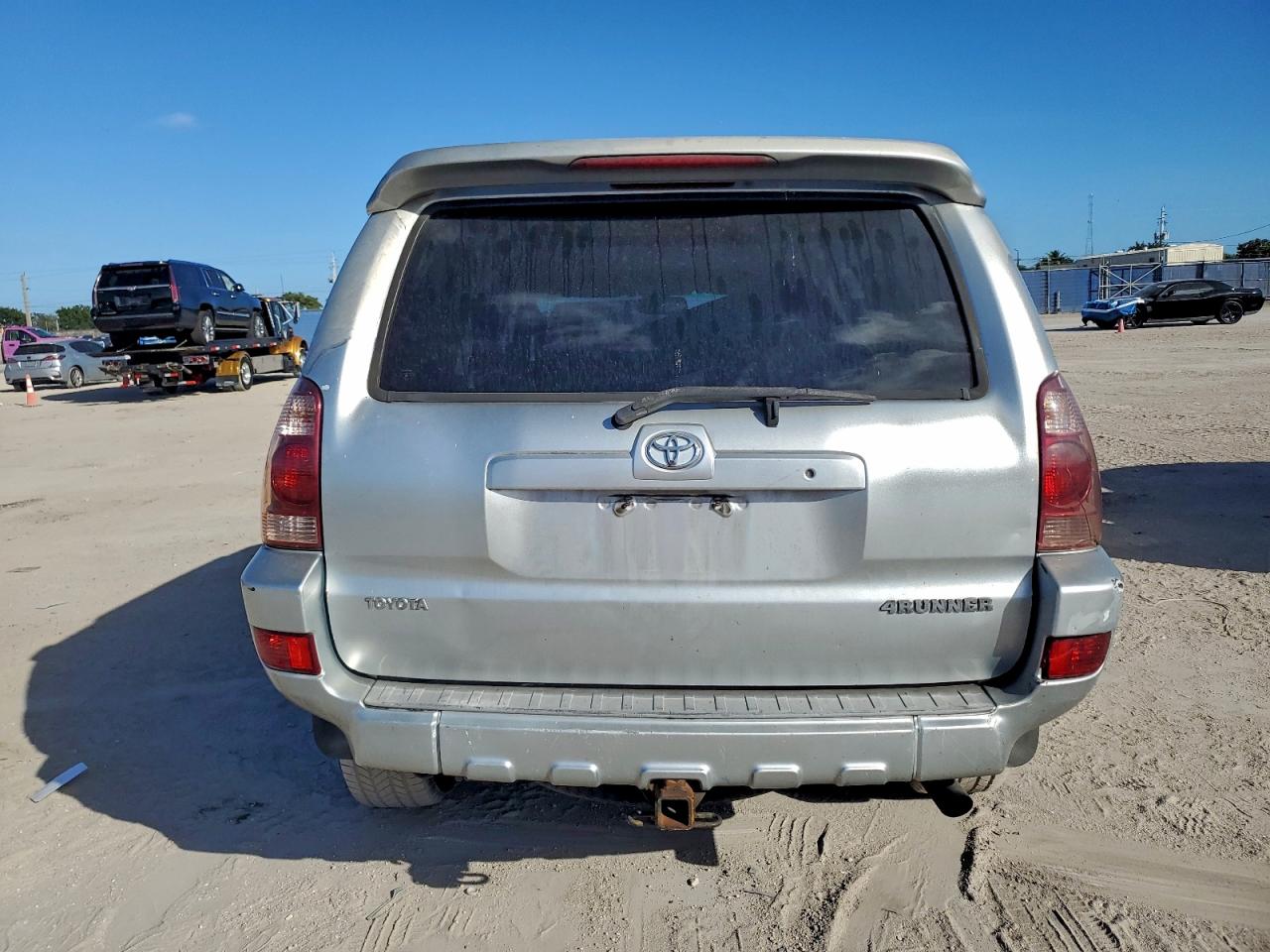 Toyota 4Runner Sr5 Image 3