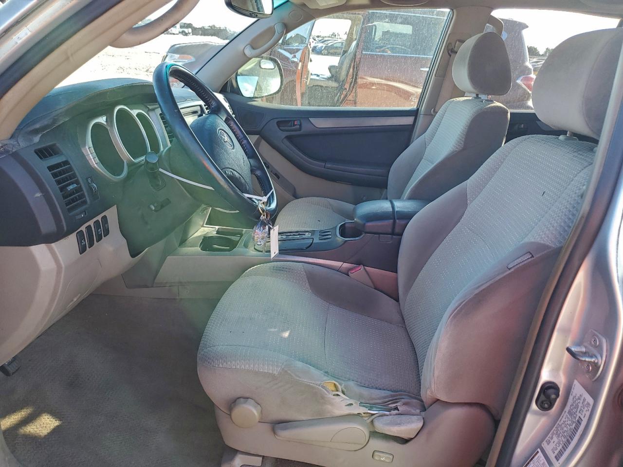 Toyota 4Runner Sr5 Image 5