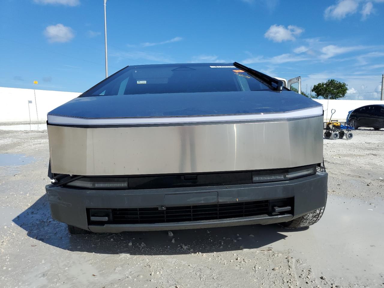 Tesla Cybertruck Image 5