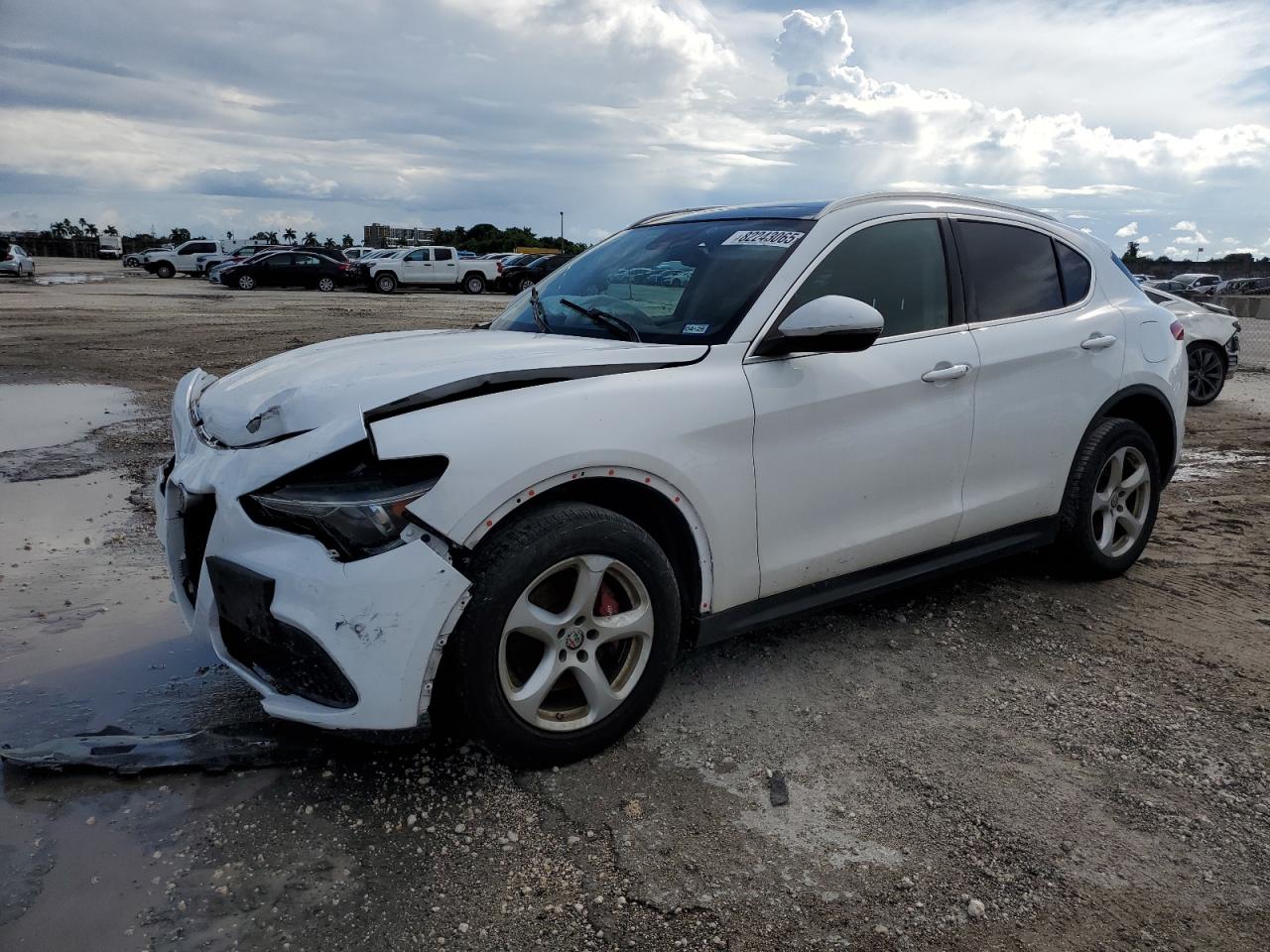 Alfa Romeo Stelvio Image 1