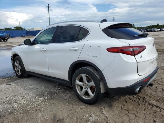 Alfa Romeo Stelvio Image 3