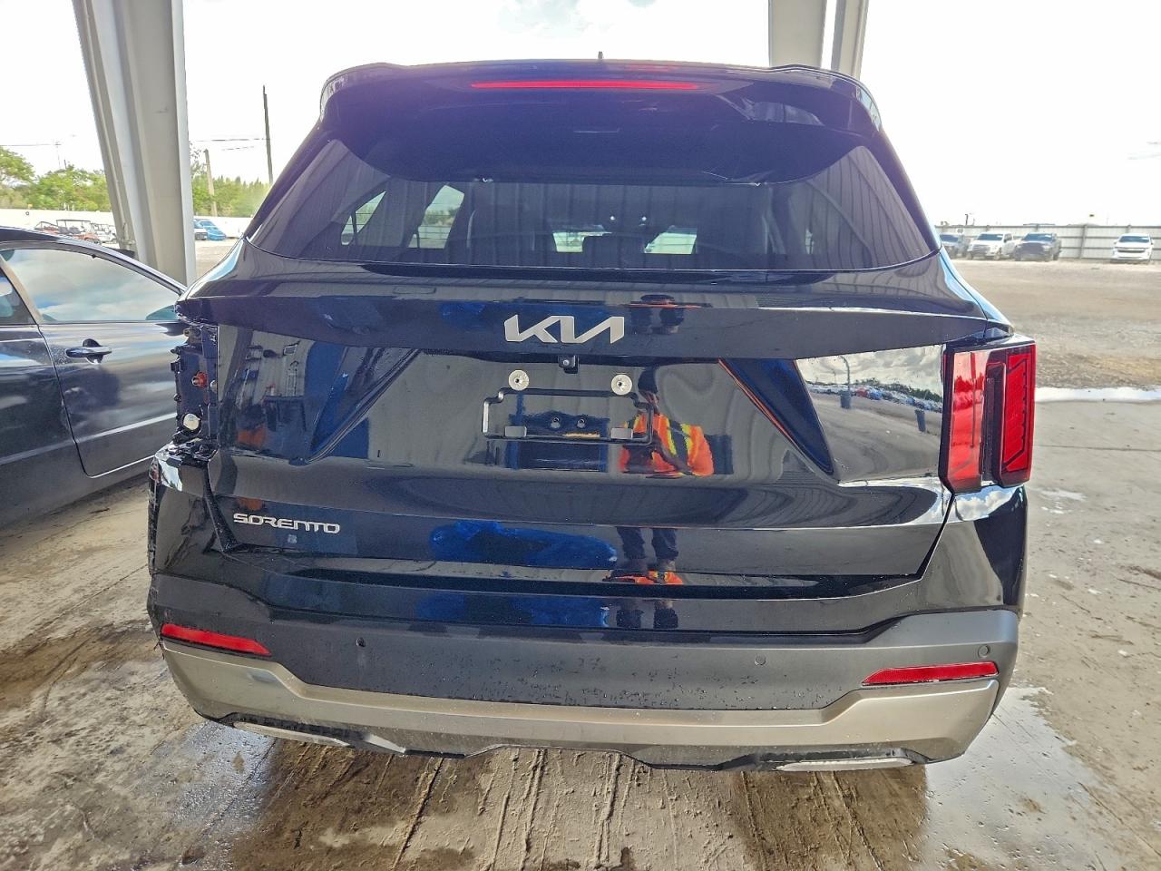 Kia Sorento S Image 5