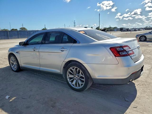 Ford Taurus Limited Image 3