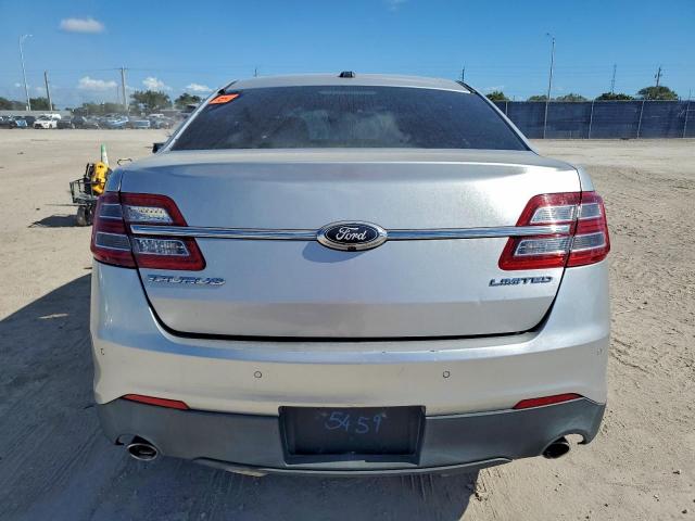 Ford Taurus Limited Image 4