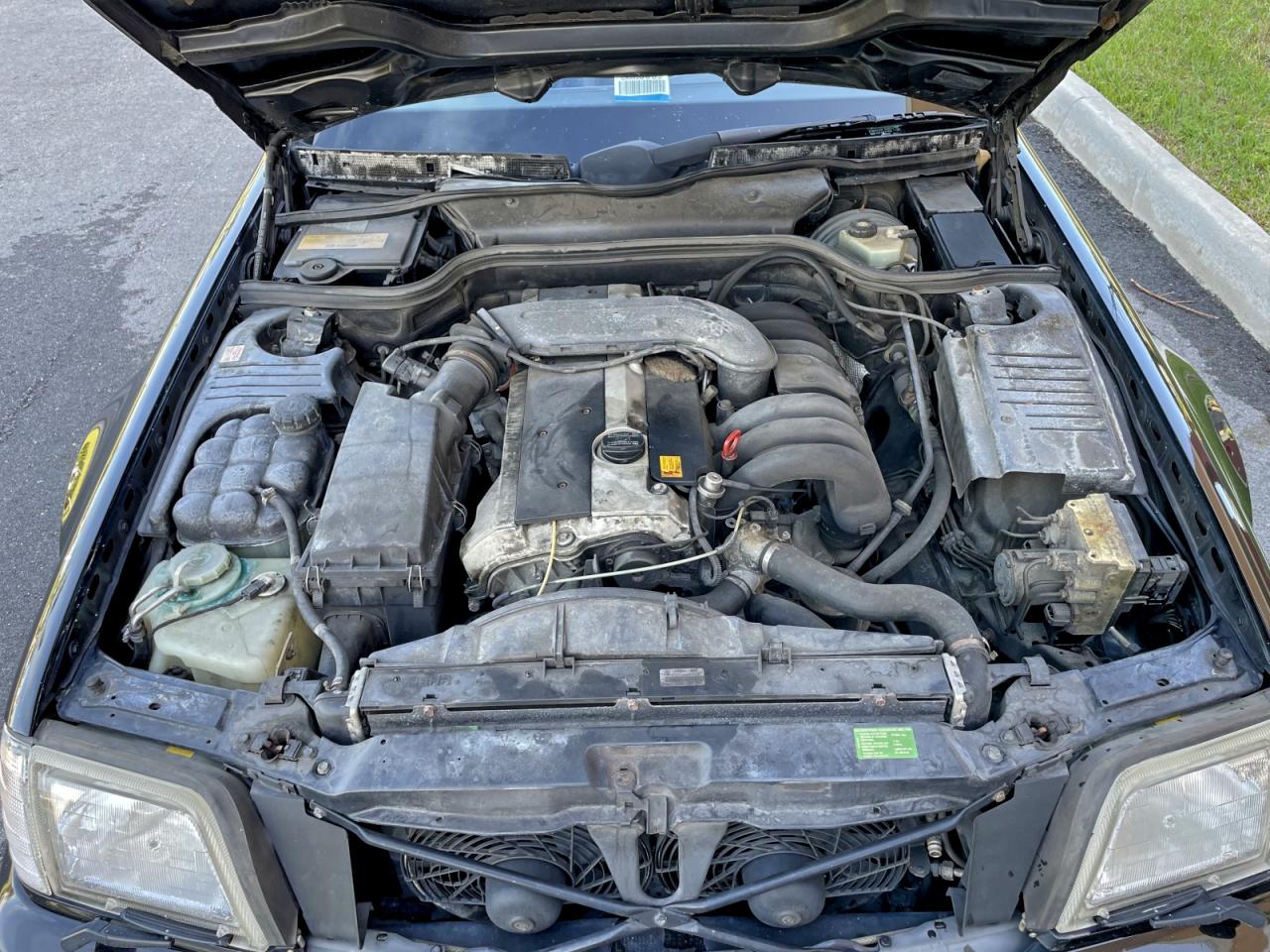 Mercedes-Benz S-Class 320 Image 8