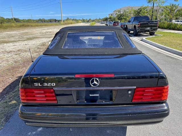 Mercedes-Benz S-Class 320 Image 10