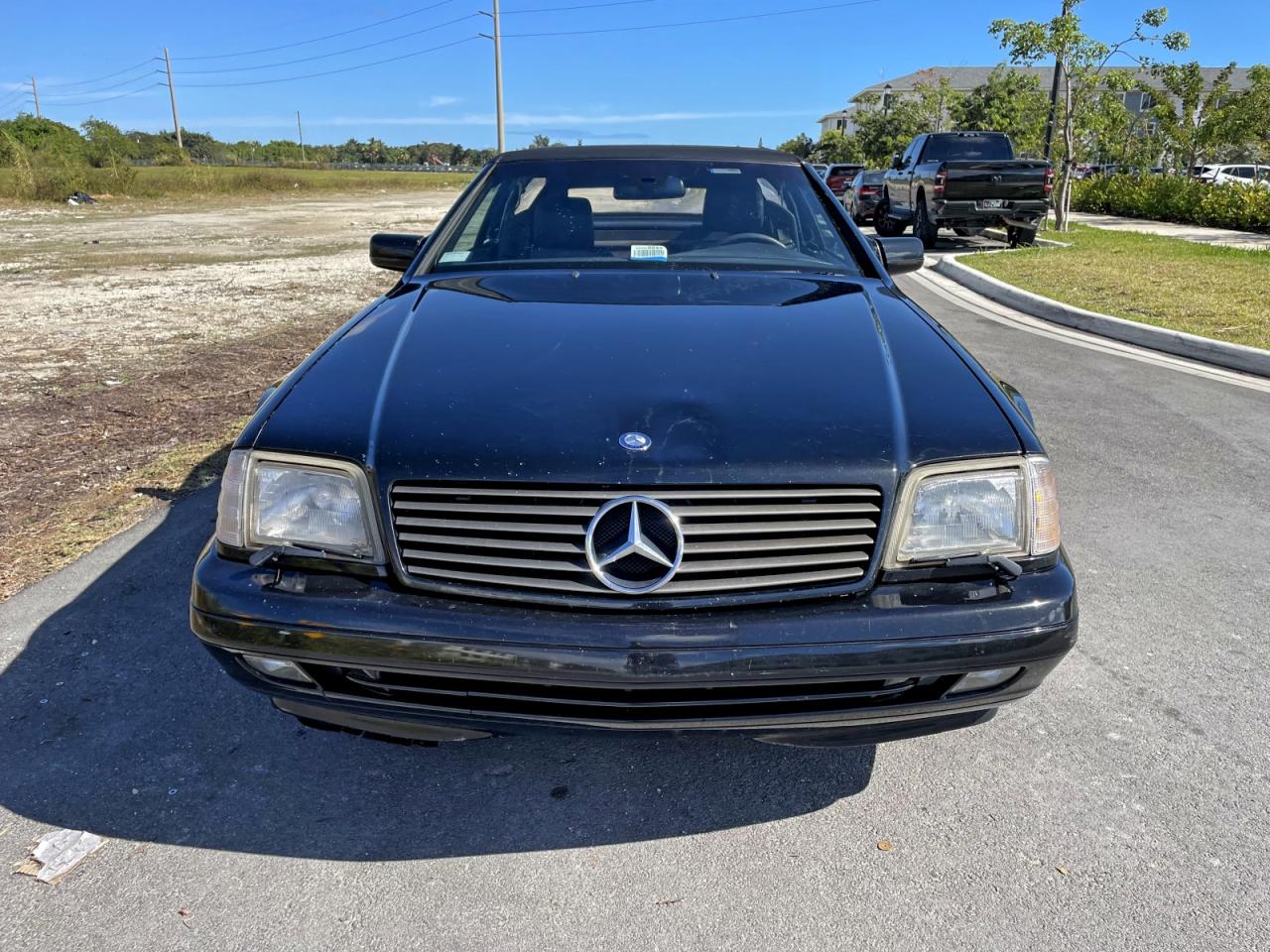 Mercedes-Benz S-Class 320 Image 12