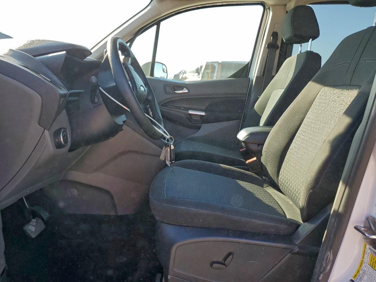 Ford Transit Xlt Image 6