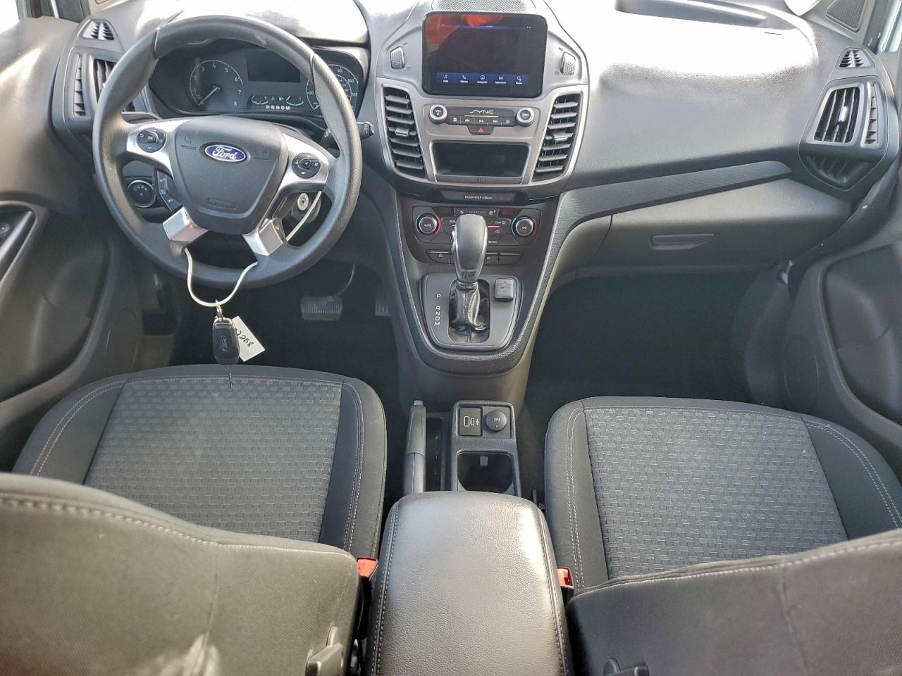 Ford Transit Xlt Image 3