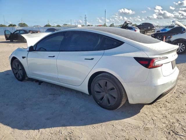 Tesla Model 3 Image 3