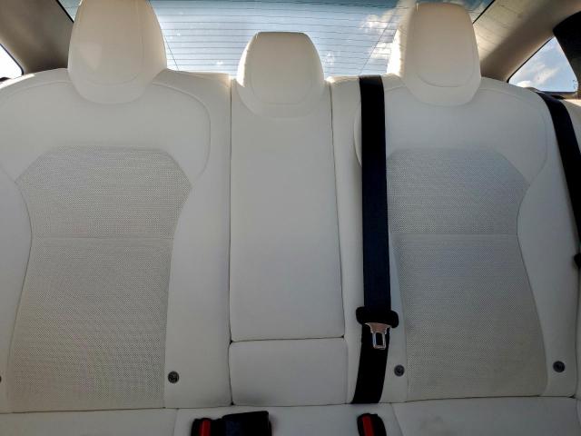 Tesla Model 3 Image 8