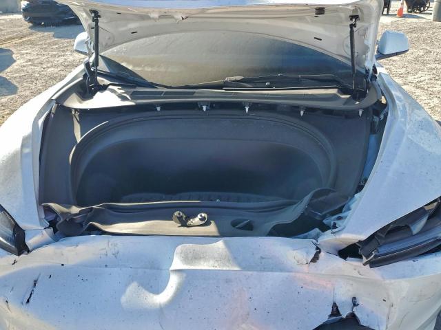 Tesla Model 3 Image 13