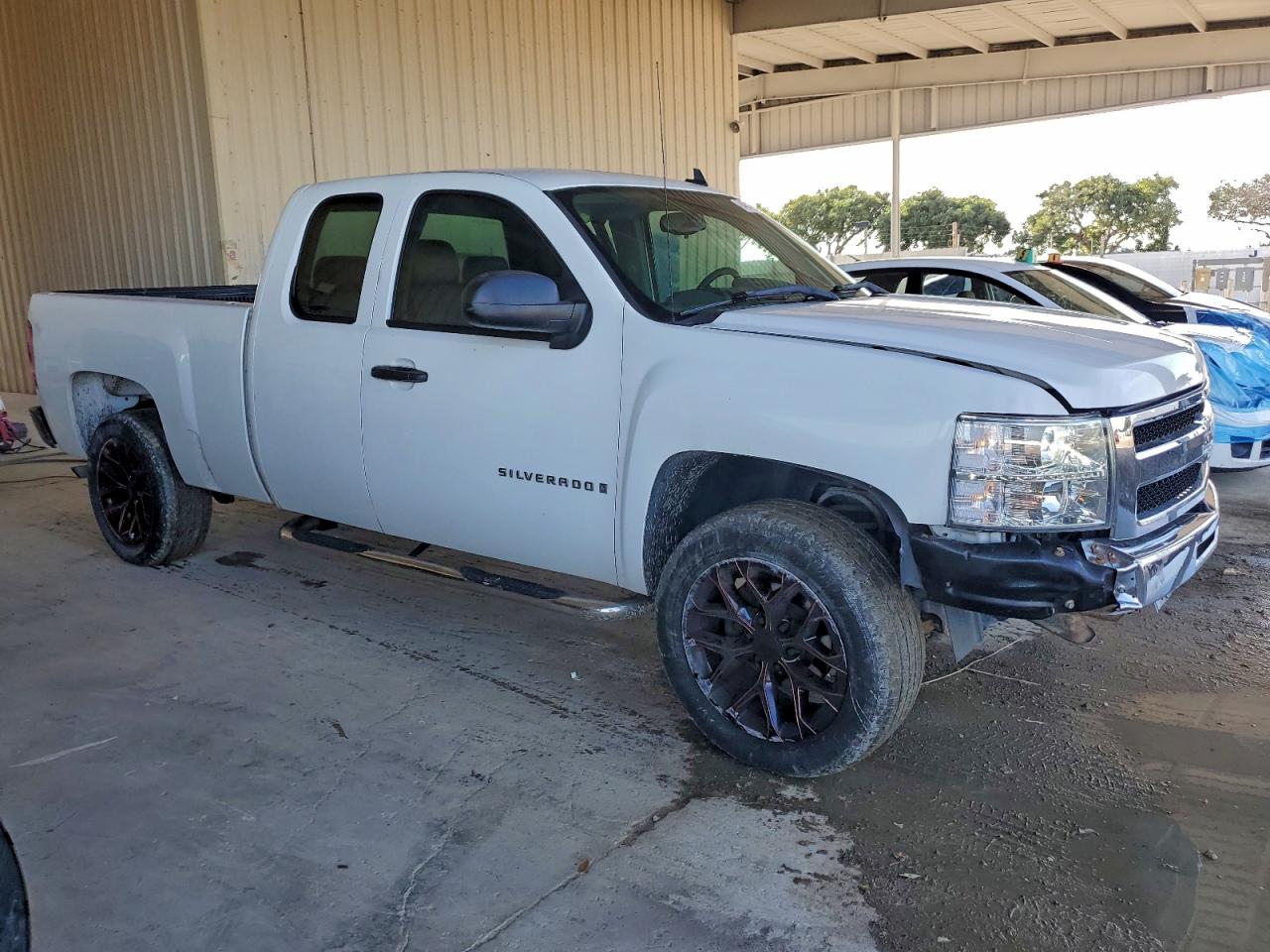 Chevrolet Silverado C1500 Classic Image 3