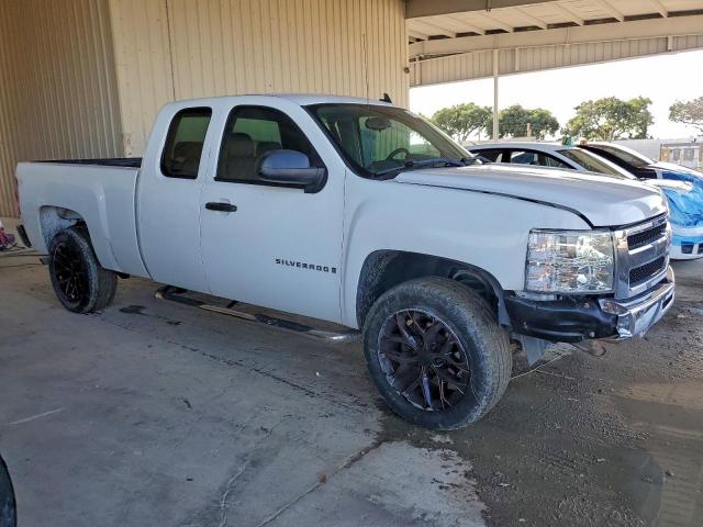 Chevrolet Silverado C1500 Classic Image 3