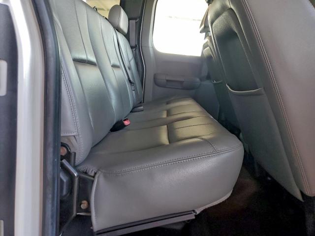 Chevrolet Silverado C1500 Classic Image 9