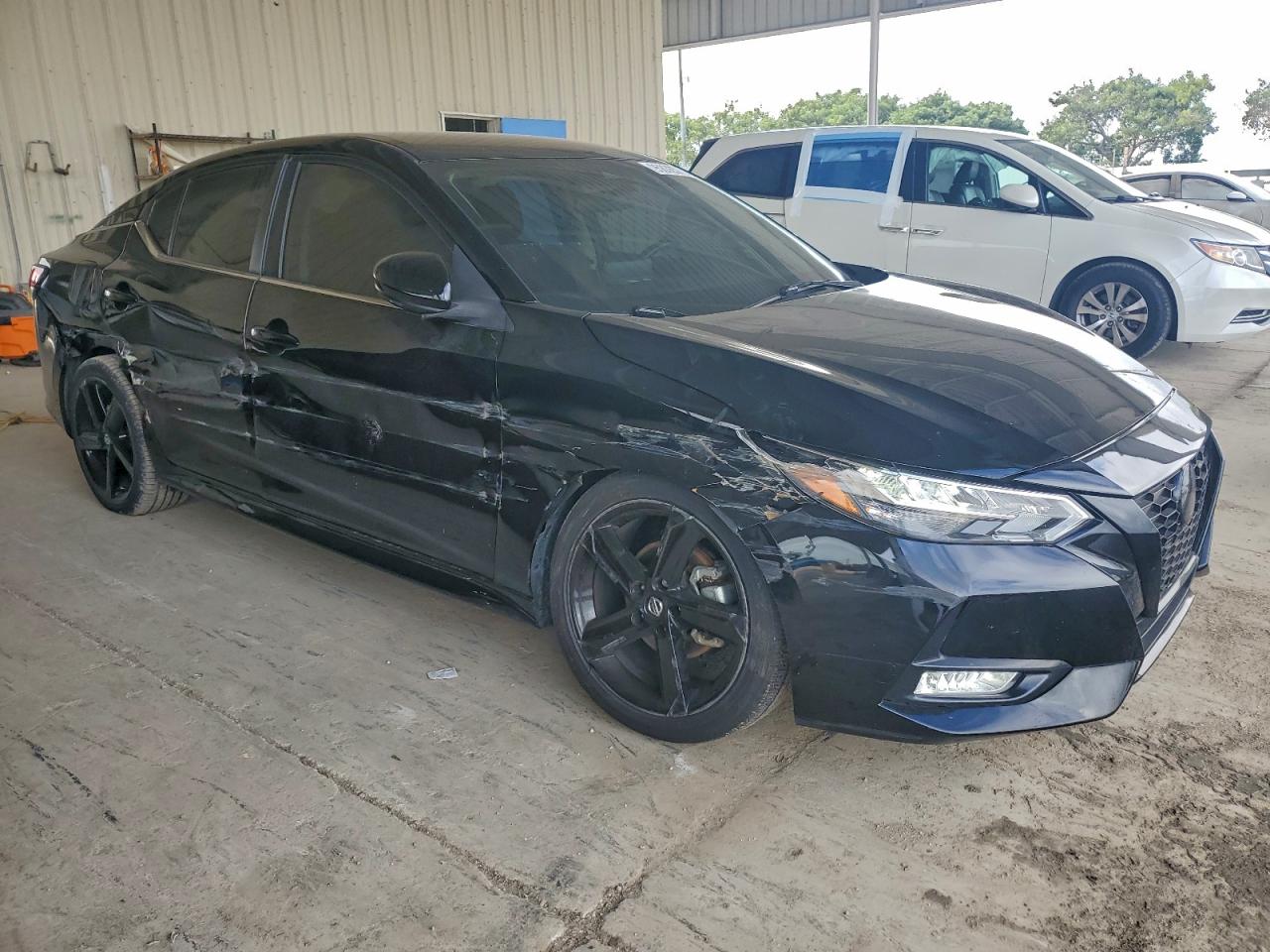 Nissan Sentra Sr Image 4