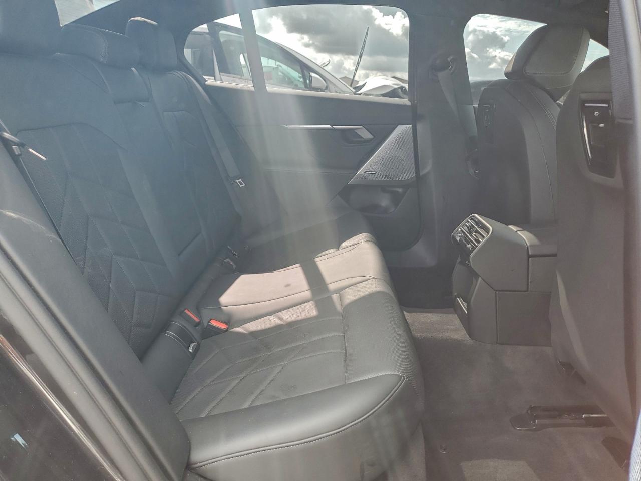 BMW 5 Series I Image 5