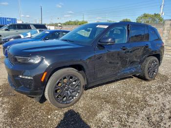  Salvage Jeep Grand Cherokee