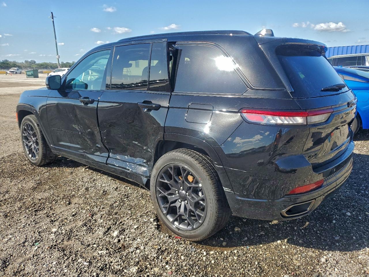 Jeep Grand Cherokee Summit Image 2