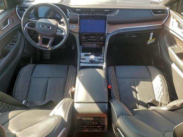 Jeep Grand Cherokee Summit Image 7