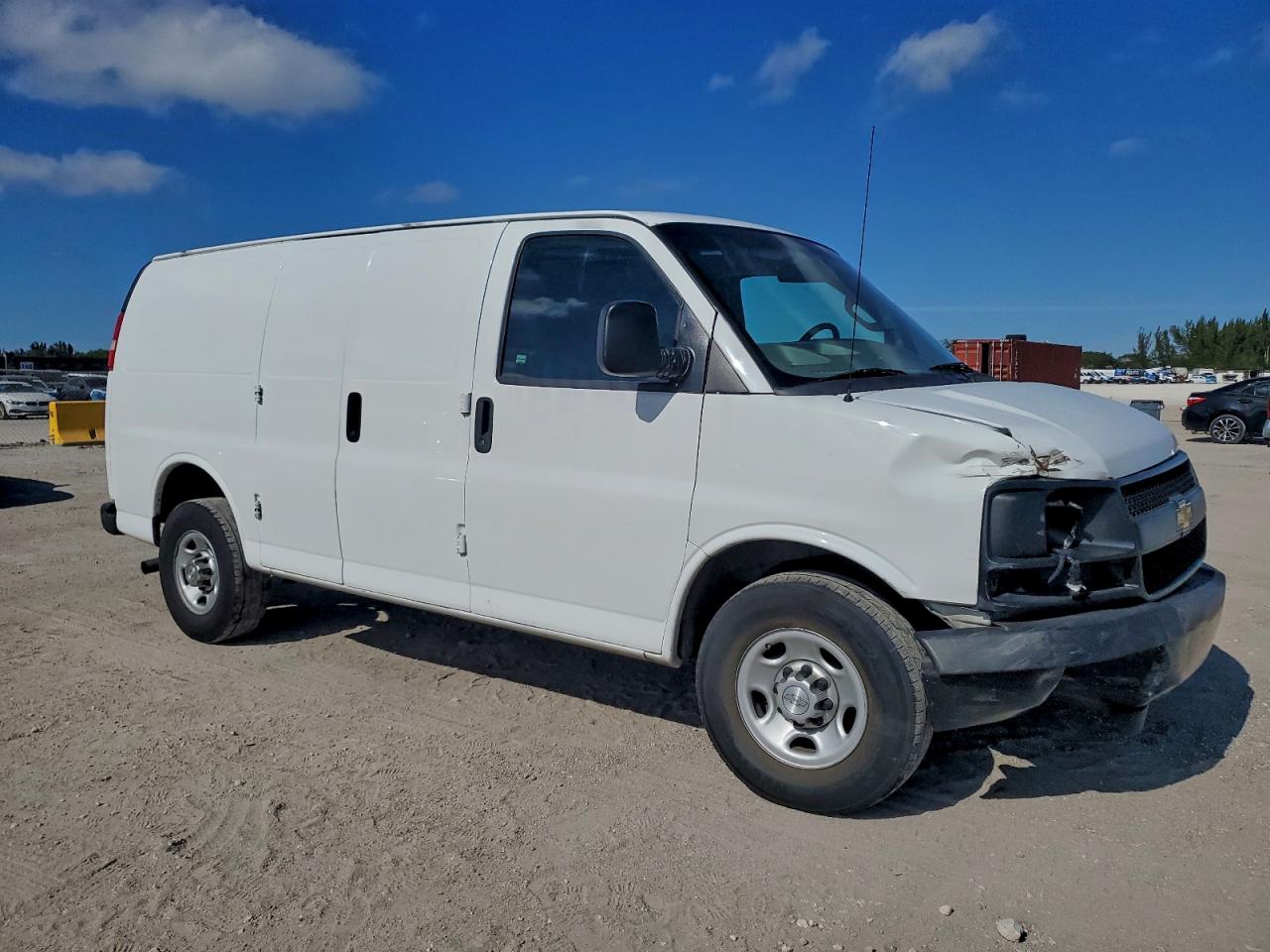 Chevrolet Express Image 7