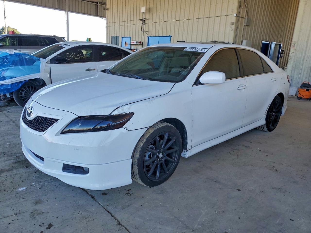 Toyota Camry Ce Image 1