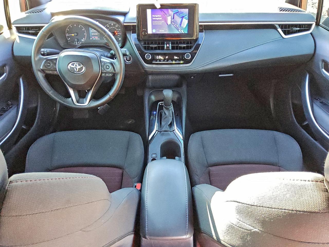 Toyota Corolla Se Image 9