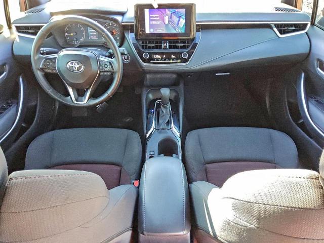 Toyota Corolla Se Image 9