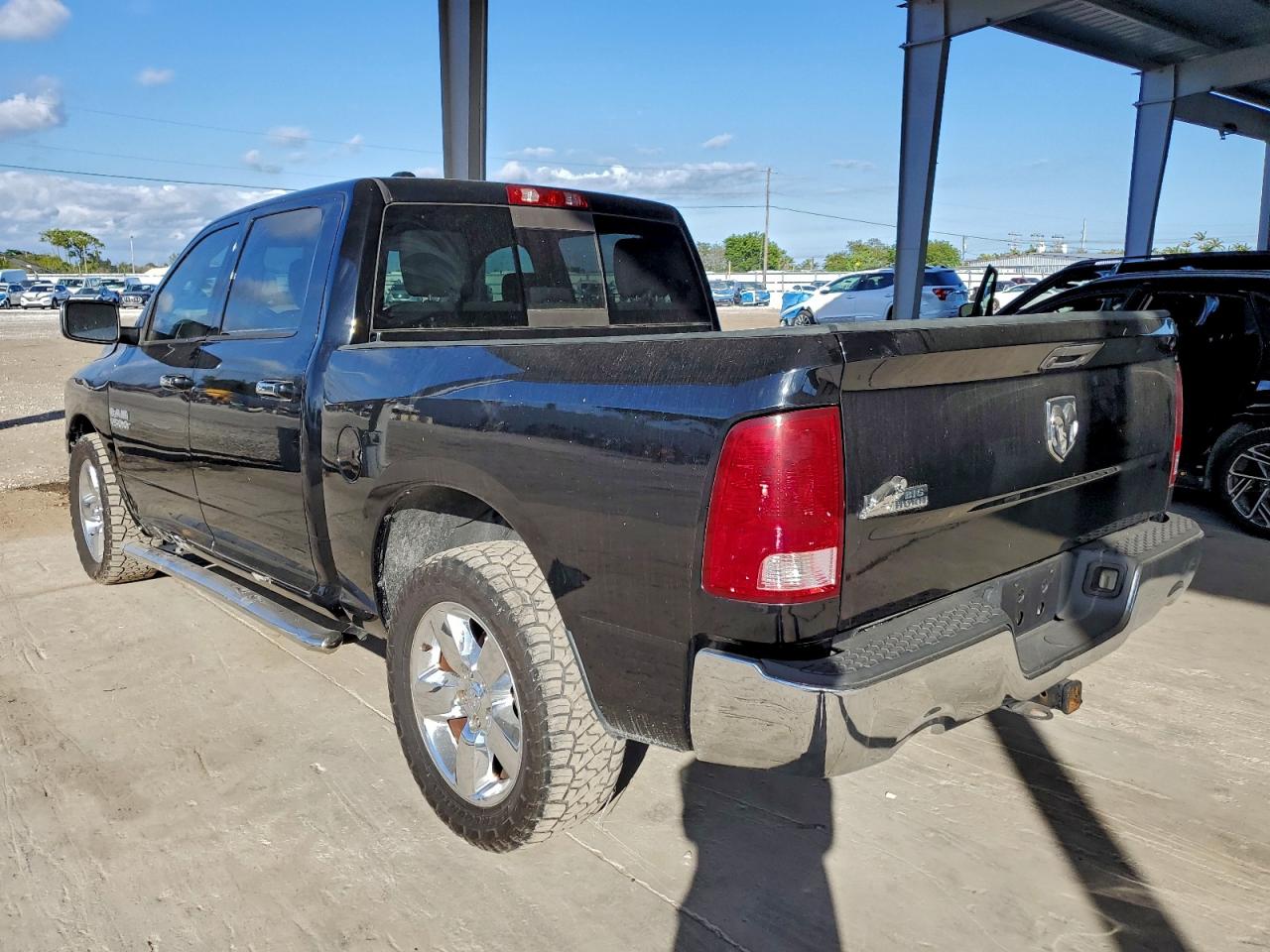 Ram 1500 Slt Image 3