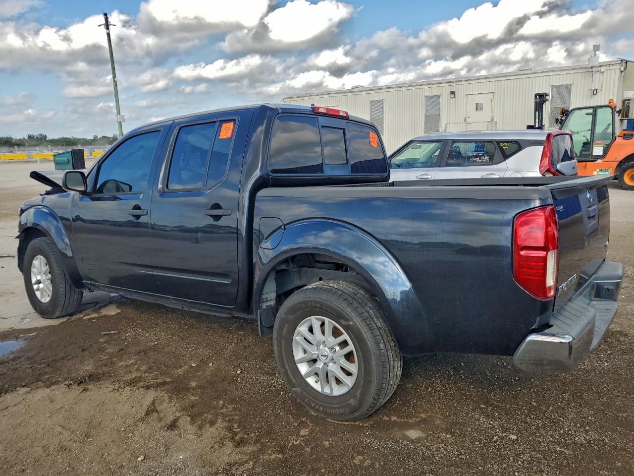 Nissan Frontier S Image 6