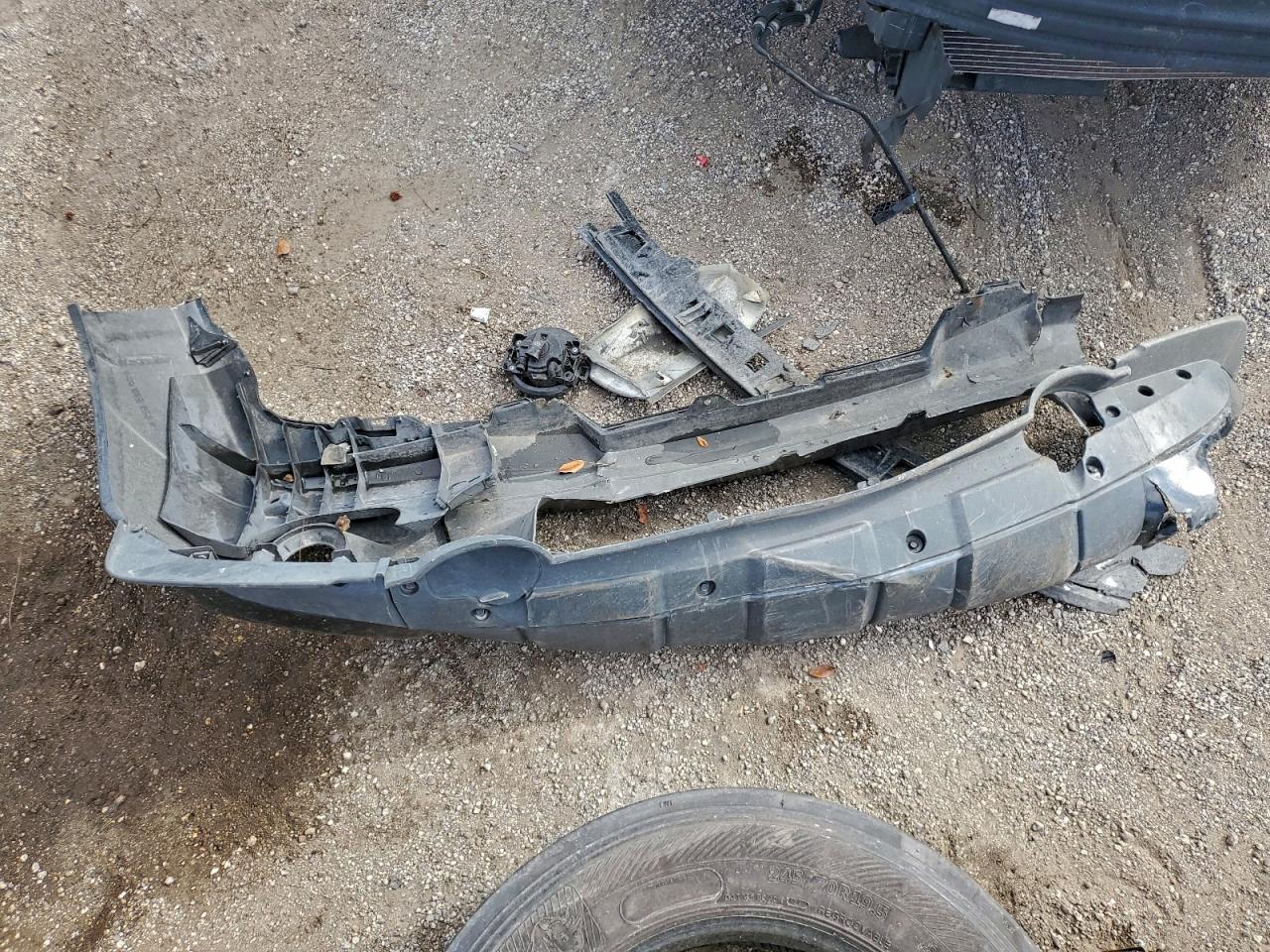 Nissan Frontier S Image 9