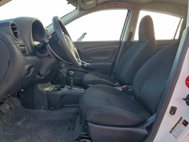 Nissan Versa S Image 11