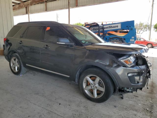 Ford Explorer Xlt Image 2