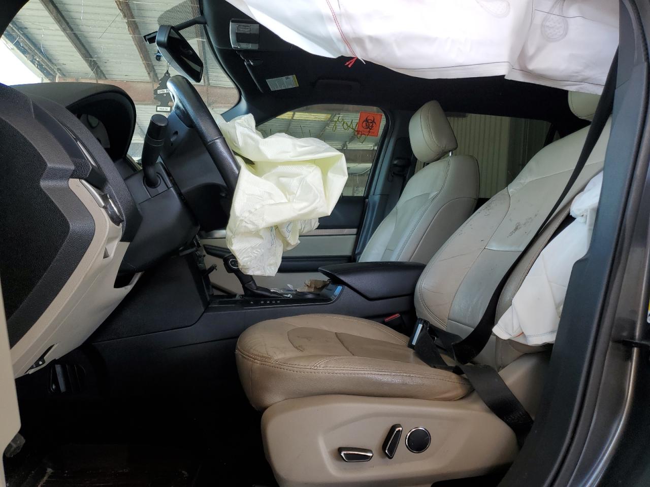 Ford Explorer Xlt Image 4