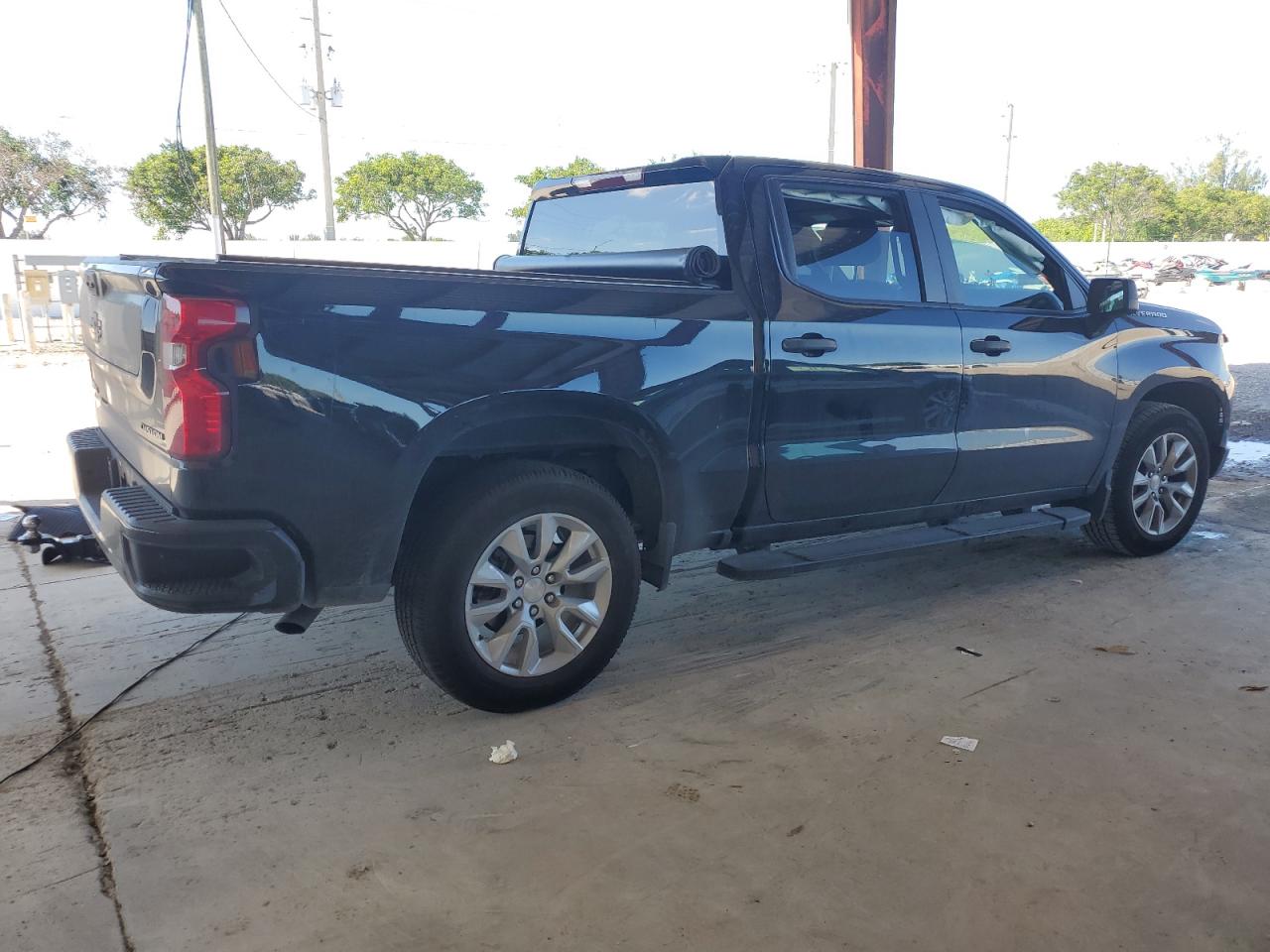 Chevrolet Silverado C1500 Custom Image 4