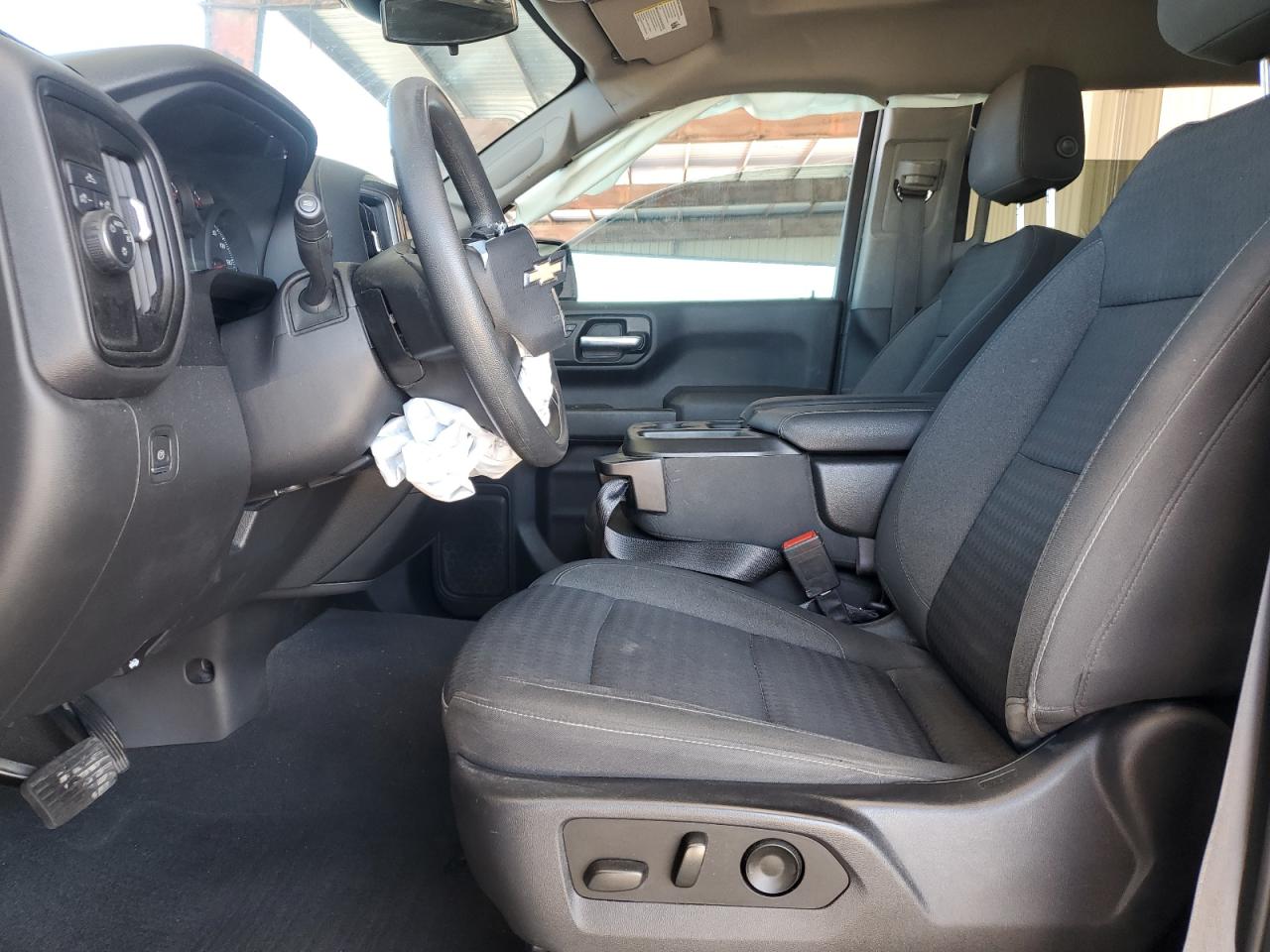 Chevrolet Silverado C1500 Custom Image 6