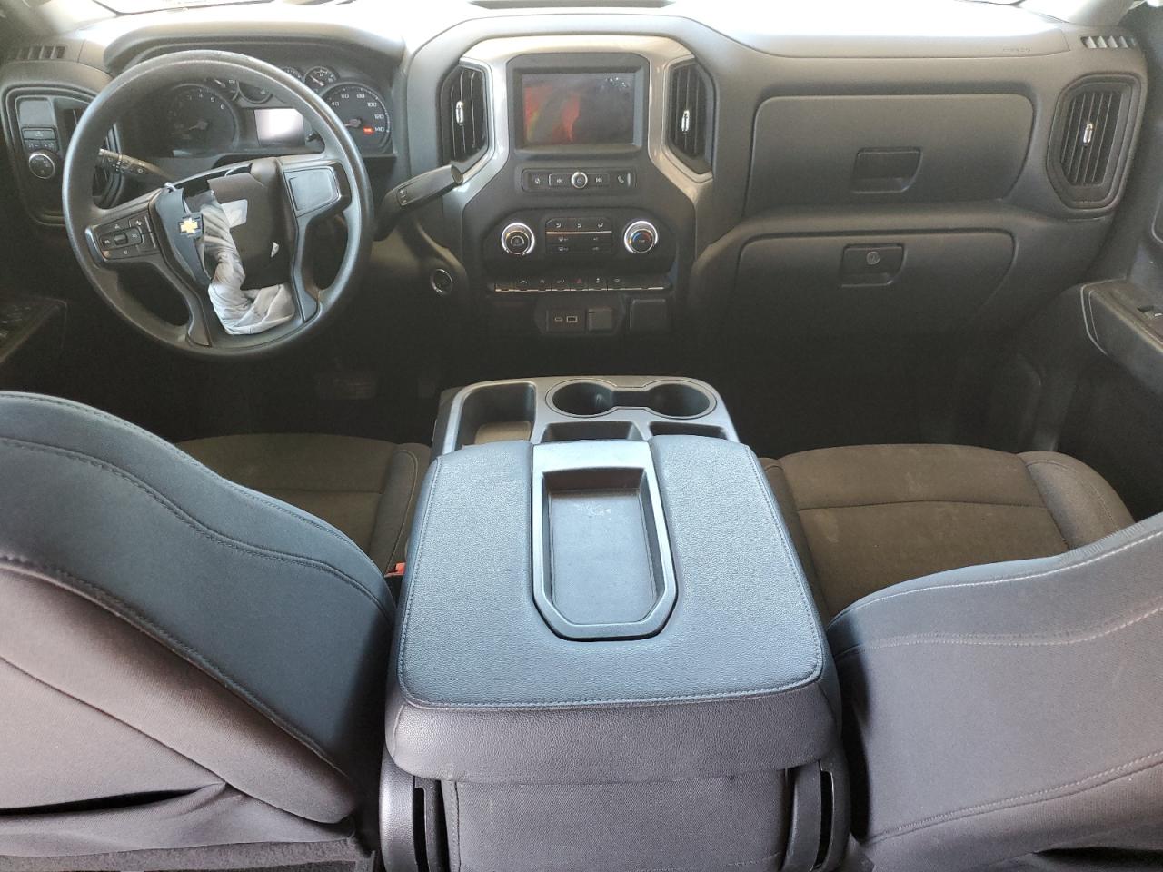 Chevrolet Silverado C1500 Custom Image 7