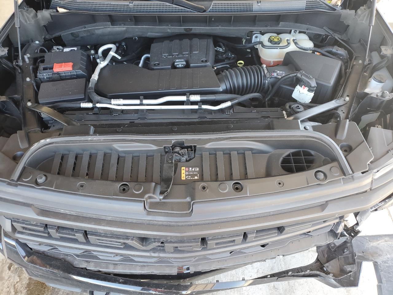 Chevrolet Silverado C1500 Custom Image 13