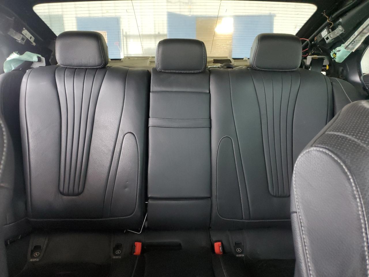 Mercedes-Benz C-Class 450 Image 10