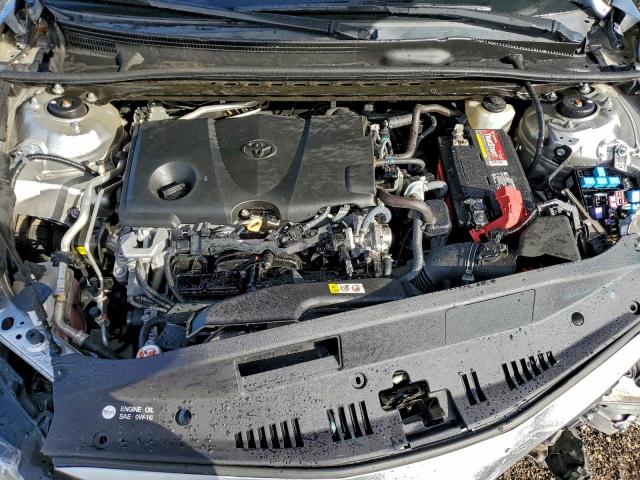 Toyota Camry Le Image 12