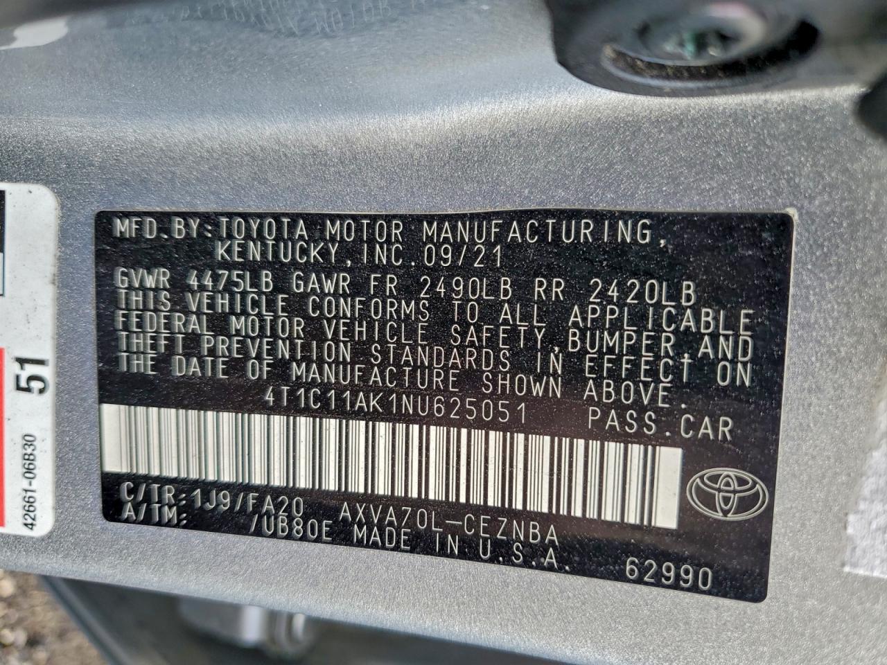 Toyota Camry Le Image 10