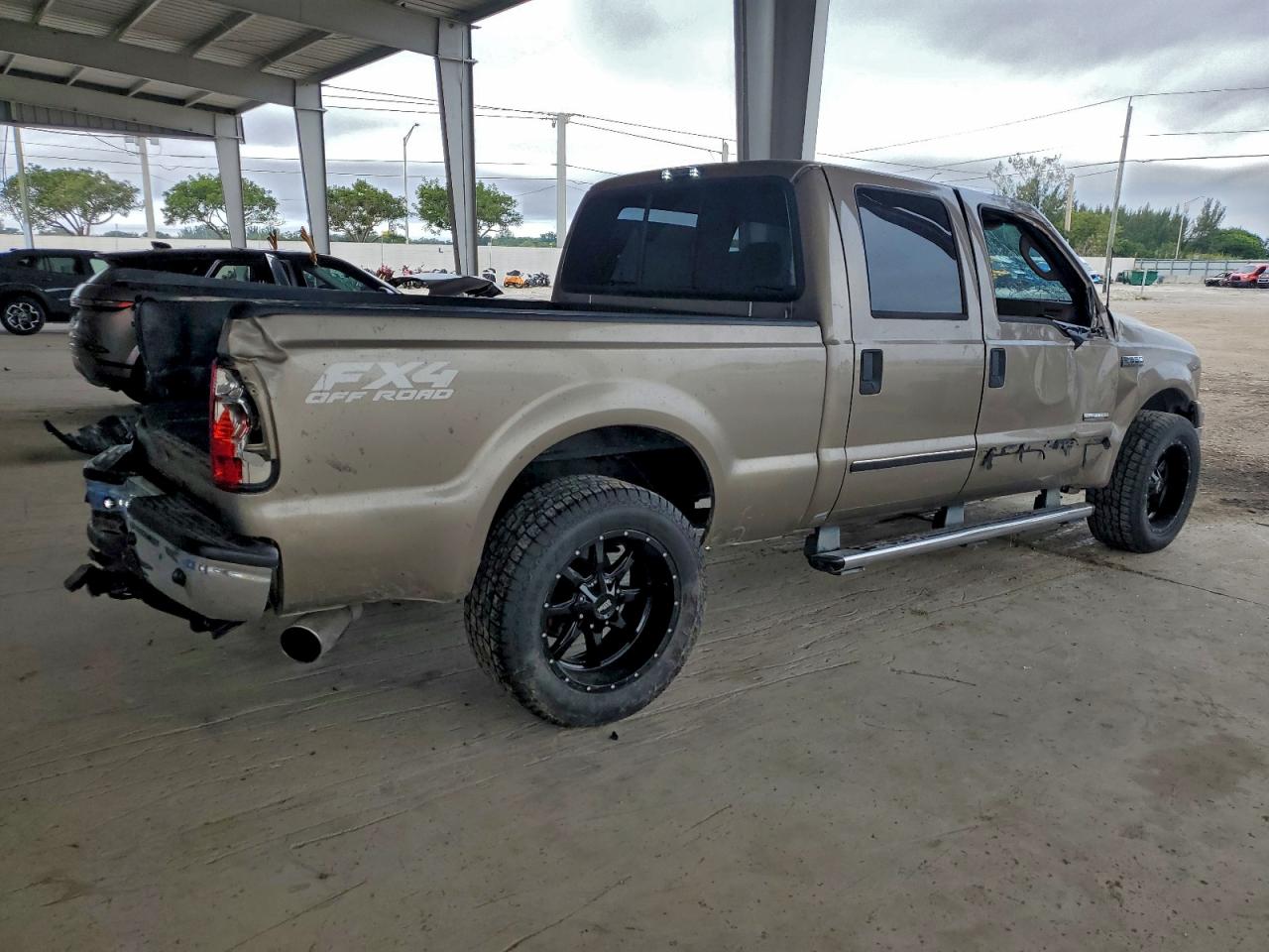 Ford F-250 Super Duty Image 4