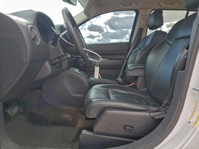 Jeep Compass Latitude Image 7