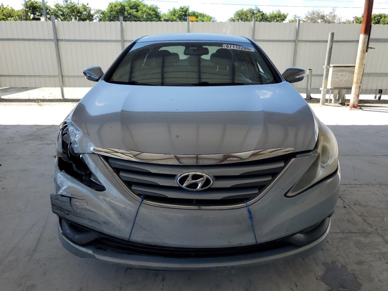 Hyundai SONATA Gls Image 4