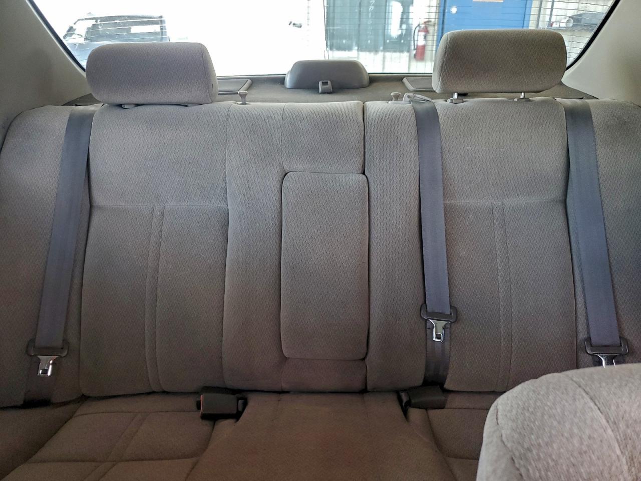 Toyota Camry Ce Image 11